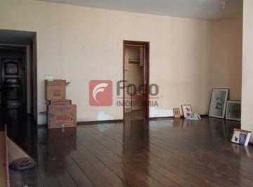 Apartamento · 112m² · 3 Quartos · 2 Vagas · Simplesmente imperdível!!