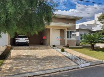 Casa · 220m² · 3 Quartos · 4 Vagas · Linda casa térrea à venda em Valinhos