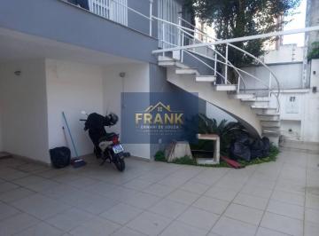 Casa · 250m² · 3 Vagas · Magnifica, ampla e bem localizada casa comercial para venda ou locação