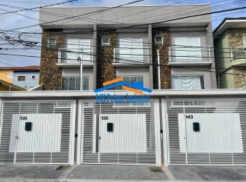 Casa · 208m² · 3 Quartos · 2 Vagas · Sobrado Novo com excelente acabamento e projeto diferenciado - Bela Vista.