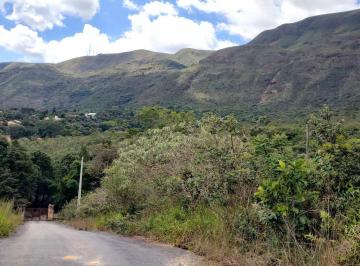 Chegando · Sítio à venda em Brumadinho-MG, bairro Carneiros, com 28.850,00 m² de área. Imperdível oportunidade!