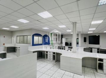 Comercial · 245m² · Ampla sala comercial disponível para locação no bairro Vila Nova
