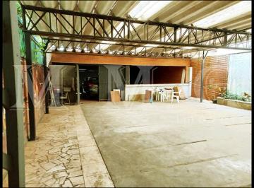 Comercial · 200m² · 6 Quartos · 8 Vagas · Casa para venda ou locação no Brooklin.