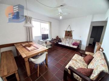 Apartamento · 65m² · 3 Quartos · 1 Vaga · Apenas 2 quadras da praia! Ambientes claros, bem ventilados e muito aconchegantes.