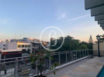 Apartamento · 296m² · 4 Quartos · 2 Vagas · Cobertura : Linear / Residencial / Barra da Tijuca