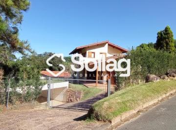 Casa · 461m² · 4 Quartos · 3 Vagas · Excelente casa cercada de área verde, 4 suítes, sendo duas no nível térreo com 1.700 m² de área de t