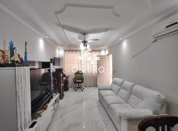 Casa · 212m² · 5 Quartos · 2 Vagas · Vendo Casa