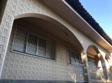 Casa · 220m² · 6 Quartos · Casa à venda, 6 quartos, 1 suíte, Centro - Matozinhos/MG