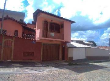 Casa · 149m² · 3 Quartos · 1 Vaga · Casa à venda, 3 quartos, 1 suíte, 1 vaga, Centro - Matozinhos/MG