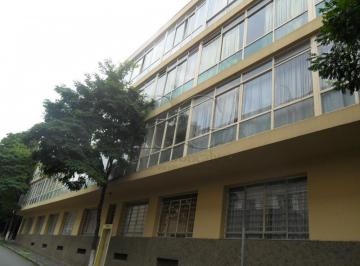 FACHADA · Apartamento no centro de Poços de Cladas
