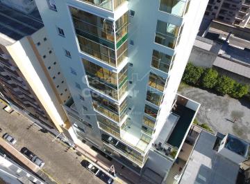Apartamento · 240m² · 4 Quartos · 4 Vagas · BELISSÍMA COBERTURA DE 240m² DE ÁREA PRIVATIVA COM QUATRO SUÍTES NO CENTRO DE BALNEÁRIO CAMBORIÚ