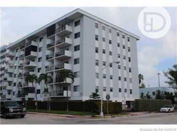 a482c0be670cd0a37feaf9f16ec9de4a7d453403 · Apartamento com 1 dormitório à venda - Miami Beach - Miami-Dade County/FL