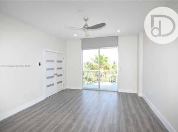 7bd4326a15903028aeece8e9e2465f5d0b3d63fd · Apartamento com 1 dormitório à venda - Miami Beach - Miami-Dade County/FL
