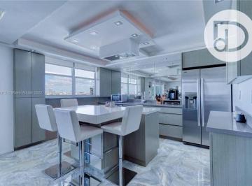 be7a58b853f3ac9853b4de17ff4d05cdcd66076a · Apartamento com 1 dormitório à venda - Bal h - Miami-Dade County/FL