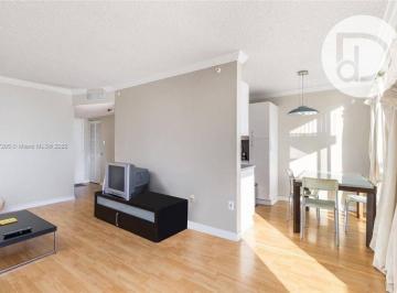 2728218ae3e80d298d5fc89bcb28aad8e1ed8367 · Apartamento com 1 dormitório à venda - Miami Beach - Miami-Dade County/FL