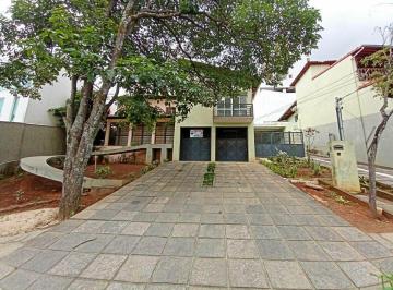 Casa · 251m² · 3 Quartos · 7 Vagas · Casa em  Rua Via Láctea - Jardim Riacho das Pedras - Contagem/MG