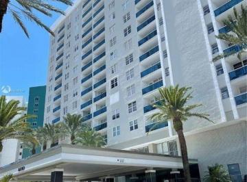 d726e272158f99d1ecef9d3eaa8c97d08714cb6c · Apartamento com 1 dormitório à venda - Miami Beach  - Miami-Dade County/FL