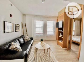 6d185177f568f3e9848d59b7a4cd1a202b6fd51d · Apartamento com 1 dormitório à venda - Miami Beach - Miami Beach/FL