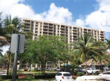 e52704ff71a63718f64cf06b4639339c6d9b547a · Apartamento com 1 dormitório à venda, 72 m² - North Miami - Miami/FL