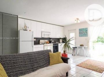 4edbaa063dd8056c0f49f3b47cdb2e0814beac4c · Apartamento com 1 dormitório à venda - Miami Beach  - Miami-Dade County/FL
