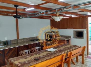 ccdd2ba90b94cd6cec0e6c4cba9bb89b17b4bbcd · Casa com ótima localização e 3 dormitórios à venda, Nações - Balneário Camboriú/SC