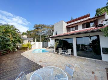 Foto 01 · CASA À VENDA NA PRAIA DE CABEÇUDAS EM ITAJAÍ
