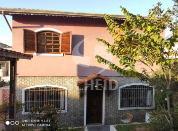 Casa · 180m² · 6 Quartos · 5 Vagas · Venda de Casa Pedreira