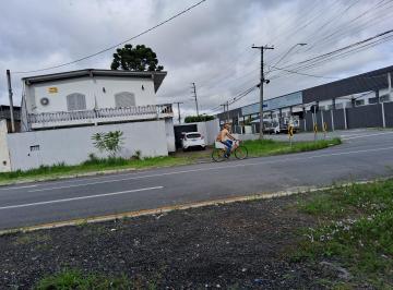 Terreno de 8 quartos, Curitiba · Sobrado no Boqueirão com 8 quartos para locação, ótima fonte de renda