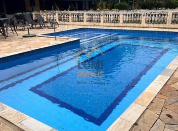Casa · 240m² · 4 Quartos · 4 Vagas · Casa a venda em Condomínio fechado. Horto Florestal. Com piscina