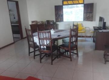 Casa de 4 quartos, Salvador · Oportunidade Casa Piatã espaçosa - 200 metros pra praia de Piatã