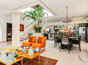 Líving 3 · Casa Residencial de 5 dorms no bairro Cacupé
