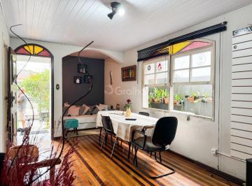 1 · Casa de 156m² com 3 quartos no Estreito
