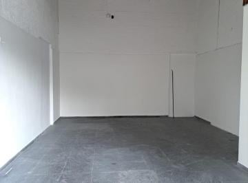 Comercial , Embu das Artes · Salão comercial no centro do Embu das Artes.