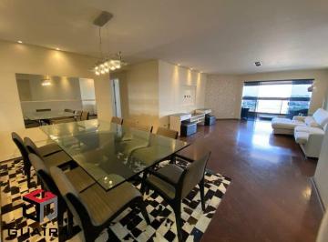 Apartamento · 206m² · 4 Quartos · 4 Vagas · Lindo apto semi mobiliado com 4 vagas e lazer completo!
