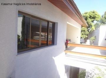 Vista lateral da casa · MARAVILHOSO SOBRADO ARUJAZINHO 1550M² TERRENO, 40 VAGAS, ARUJÁ