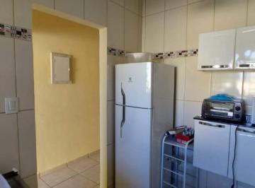 Casa en Venda de 1 quarto  · Casa em  Rua Padre Natal de Rosas - Lagoa Dourada I - Cruzeiro/SP