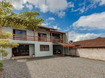 Casa · 226m² · 4 Quartos · 3 Vagas · Sobrado em  Rua Perdiz - Aventureiro - Joinville/SC