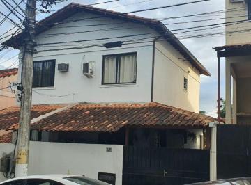Casa · 200m² · 2 Quartos · 2 Vagas · Casa de condomínio em  Estrada do Moinho - Campo Grande - Rio de Janeiro/RJ