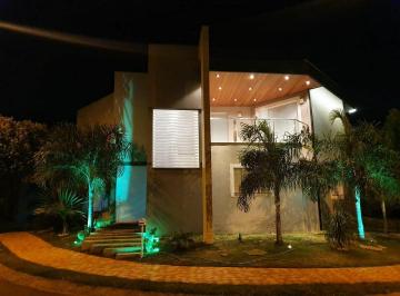 Casa · 240m² · 3 Quartos · 2 Vagas · Casa de condomínio em  Avenida Marianna Favero Cabrera - Residencial Village Damha - Araraquara/SP