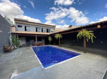 Casa de 5 quartos, Brasília · EXCELENTE SOBRADO / ACEITA FINANCIAMENTO E FGTS /  4 SUÍTES / SOBRADINHO DF 