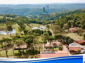 Rural de 5 quartos, Mairinque · Sítio com 05 dormitórios em Mairinque