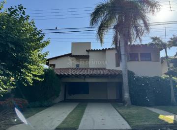 Casa · 460m² · 4 Quartos · 5 Vagas · Sobrado no  Loteamento Village Santa Helena