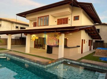 Casa · 300m² · 5 Quartos · 2 Vagas · Vendo Casa com 5 Suítes