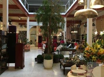 Comercial · 550m² · 3 Vagas · Prédio com 5 salas à venda na Barra Funda, São Paulo