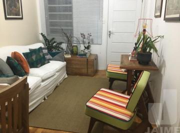 Apartamento · 48m² · 2 Quartos · 1 Vaga · Apartamento claro, iluminado e todo reformado em Higienópolis