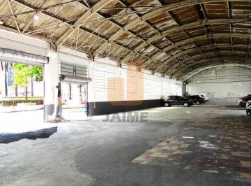 Comercial · 2113m² · Galpão livre com 900 m² de área coberta, sendo 200 m² de escritórios. Área total de 2.113 m².