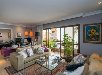 Apartamento · 155m² · 4 Quartos · 2 Vagas · Apartamento na planta original, em ótima localização de Pinheiros.
