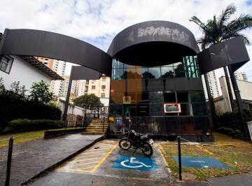 Comercial · 415m² · Ponto Comercial e 4 banheiros para Alugar, 415 m² por R$ 35.000/Mês