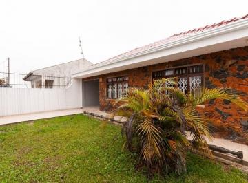 Casa · 180m² · 4 Quartos · 2 Vagas · Casa com 4 dormitórios, sendo 2 suít