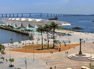 Comercial · 832m² · Prédio com dois andares na Saúde, Rua Sacadura Cabral
